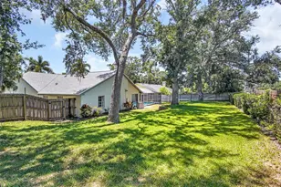 2654 Crystal Cir, Dunedin, FL 34698 - Photo 40