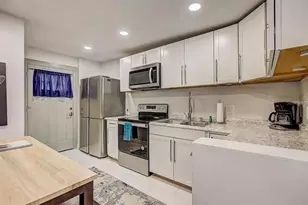 2606 1st Ave S, Saint Petersburg, FL 33712 - Photo 4