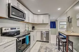 2606 1st Ave S, Saint Petersburg, FL 33712 - Photo 2