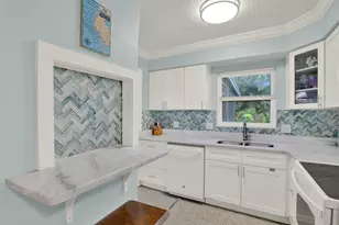 5572 100th Way N, Saint Petersburg, FL 33708 - Photo 10