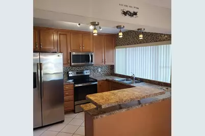 11821 Northtrail Avenue #11821, Tampa, FL 33617 - Photo 4