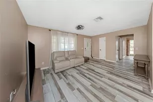 17704 Rivendel Rd, Lutz, FL 33549 - Photo 8