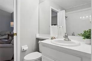 10446 Lucaya Dr, Tampa, FL 33647 - Photo 18