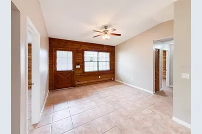 610 King Henry Court, Seffner, FL 33584 - Photo 4