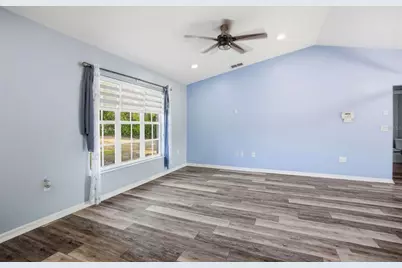 2263 Deborah Dr, Spring Hill, FL 34609 - Photo 6