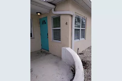 115 145th Avenue E #4, Madeira Beach, FL 33708 - Photo 2