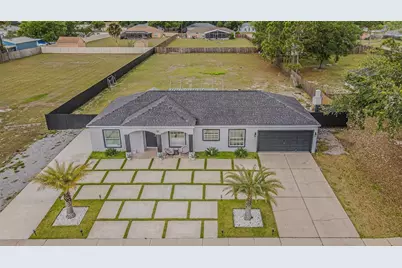 12121 Colonial Estates Lane, Riverview, FL 33579 - Photo 2