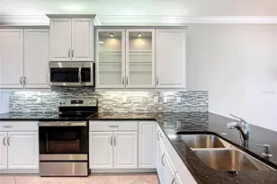 15646 Aurora Lake Cir, Wimauma, FL 33598 - Photo 10