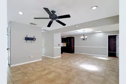 811 Ambassador Loop, Tampa, FL 33613 - Photo 12