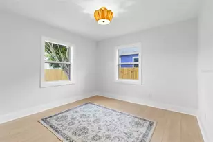 1211 16th Ave N, Saint Petersburg, FL 33704 - Photo 14