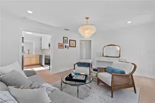 1211 16th Ave N, Saint Petersburg, FL 33704 - Photo 4