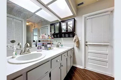 2210 Arbor Oaks Drive, Valrico, FL 33594 - Photo 18