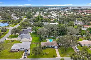 14626 Wildwood Dr, Largo, FL 33774 - Photo 28
