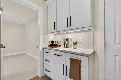 3008 Jackson Street N, Saint Petersburg, FL 33704 - Photo 22