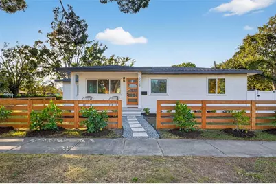 3008 Jackson Street N, Saint Petersburg, FL 33704 - Photo 2