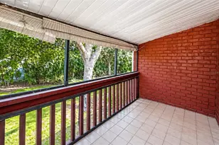 1044 82nd Terrace N, Saint Petersburg, FL 33702 - Photo 16
