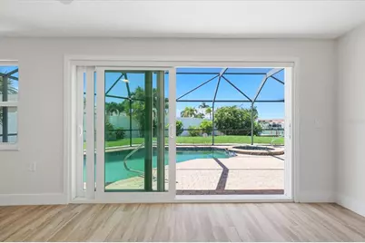 8008 13th Avenue S, Saint Petersburg, FL 33707 - Photo 42