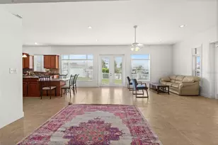 710 116th Ave, Treasure Island, FL 33706 - Photo 12