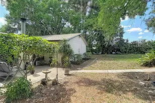 2201 Ladywood Ct, Brandon, FL 33511 - Photo 48