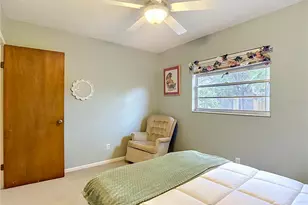 2201 Ladywood Ct, Brandon, FL 33511 - Photo 36