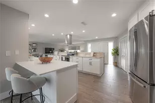 6322 Cottonwood Ln, Apollo Beach, FL 33572 - Photo 16