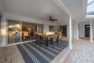 6322 Cottonwood Ln, Apollo Beach, FL 33572 - Photo 12