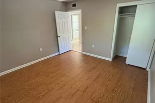 2016 E Crenshaw St, Tampa, FL 33610 - Photo 18