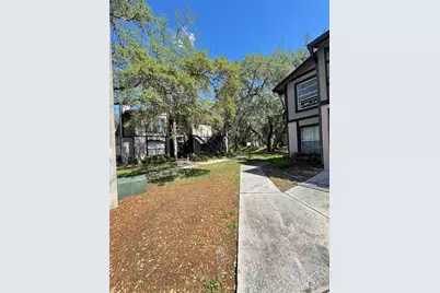 4033 Dream Oak Place #101, Tampa, FL 33613 - Photo 2