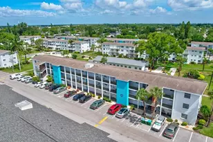 2217 Sunset Dr, Bradenton, FL 34207 - Photo 2