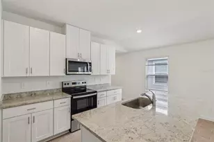 94 Wandering Crk Wy, Palm Coast, FL 32164 - Photo 4