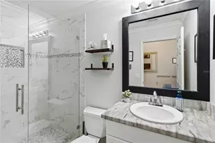 2869 Bayshore Trails Dr, Tampa, FL 33611 - Photo 22