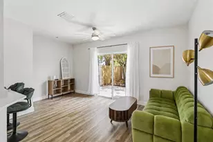 4234 Tyler Cir N, Saint Petersburg, FL 33709 - Photo 4