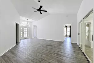 1707 Tremont Ct, Sun City Center, FL 33573 - Photo 16