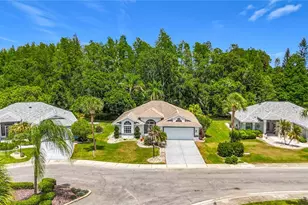 1707 Tremont Ct, Sun City Center, FL 33573 - Photo 4
