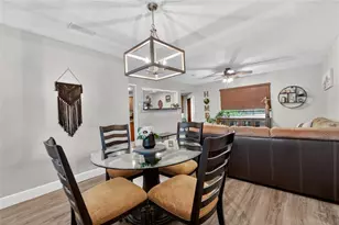 2711 Bellwood Dr, Brandon, FL 33511 - Photo 10