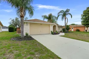 2427 Anchor Ave, Spring Hill, FL 34608 - Photo 4