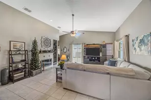 13423 Laraway Dr, Riverview, FL 33579 - Photo 18