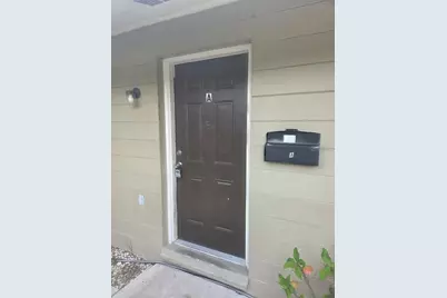 2322 W Saint John Street #A, Tampa, FL 33607 - Photo 2