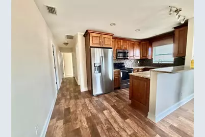 2131 W Bay Drive #B, Largo, FL 33770 - Photo 4