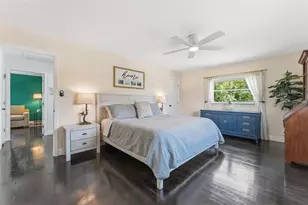 2701 67th Wy N, Saint Petersburg, FL 33710 - Photo 12