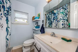 547 15th St N, Saint Petersburg, FL 33705 - Photo 26