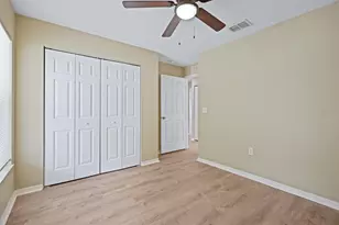 2106 Pleasant View Ave, Ruskin, FL 33570 - Photo 18