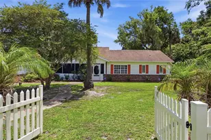 1100 N Palmetto St, Leesburg, FL 34748 - Photo 1