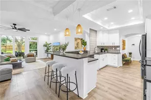 10819 Seminole Dr N, Saint Petersburg, FL 33708 - Photo 16