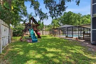 4221 Water Oaks Ln, Tampa, FL 33618 - Photo 58