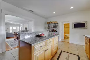 419 W Park Ave, Tampa, FL 33602 - Photo 8