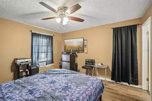 2220 Whitney Pl, Valrico, FL 33594 - Photo 18