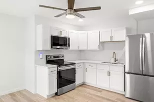 3101 16th St N, Saint Petersburg, FL 33704 - Photo 6