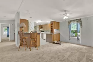 3804 Pinto Ln, Zephyrhills, FL 33541 - Photo 6