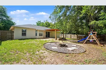 163 W Royalfern Place, Beverly Hills, FL 34465 - Photo 2